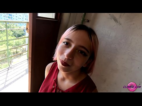 ❤️ Cov tub ntxhais kawm Sensual Sucks ib tug neeg txawv txawv nyob rau hauv lub Outback - Cum ntawm nws lub ntsej muag ❤️ porno ntawm porn hmn.tuberxxx-com.ru ﹏
